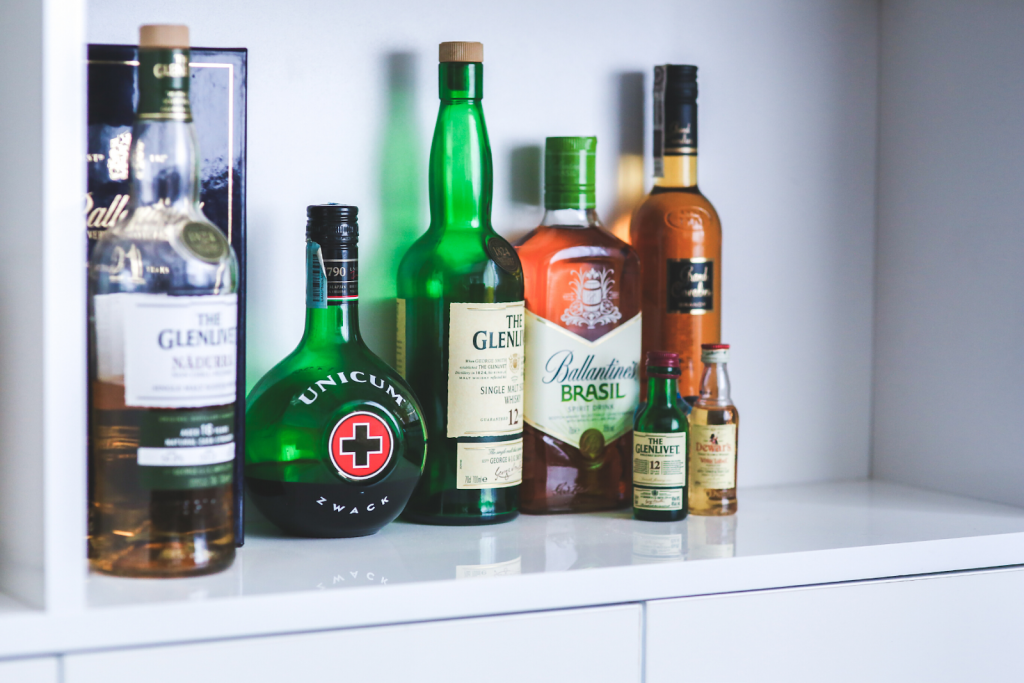 Binge drinking and alcoholism