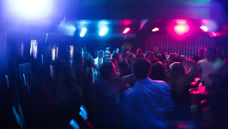 People clubbing 